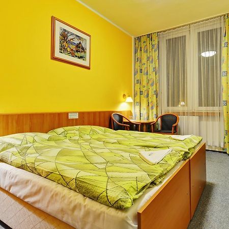 Hotel Slunce Havlickuv Brod Exterior photo