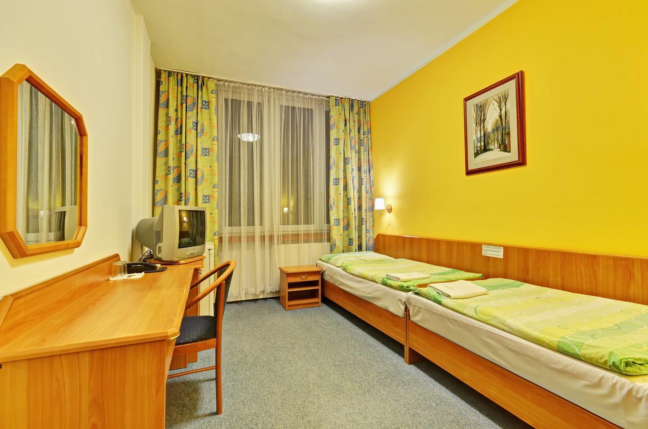Hotel Slunce Havlickuv Brod Exterior photo
