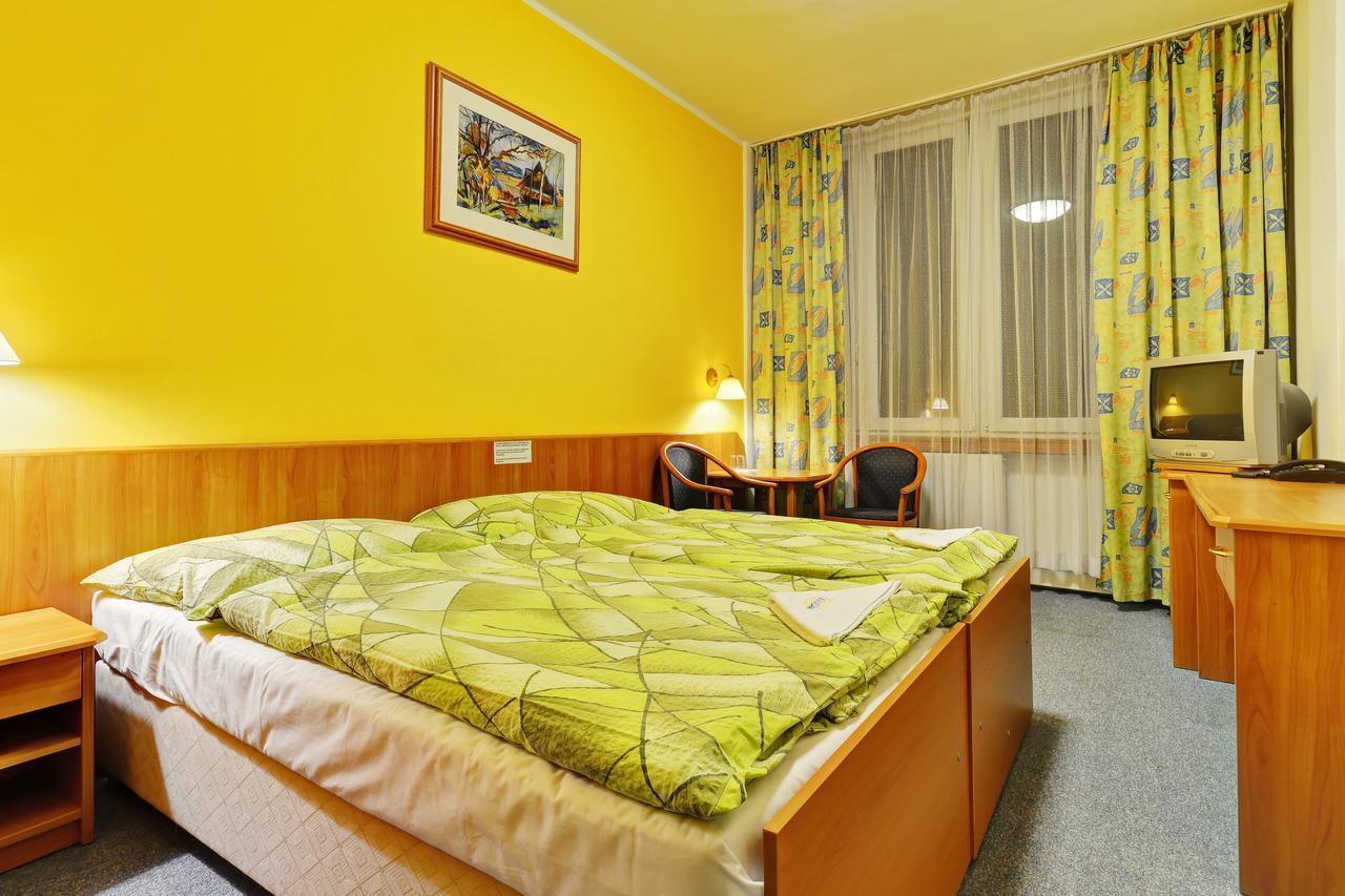 Hotel Slunce Havlickuv Brod Exterior photo